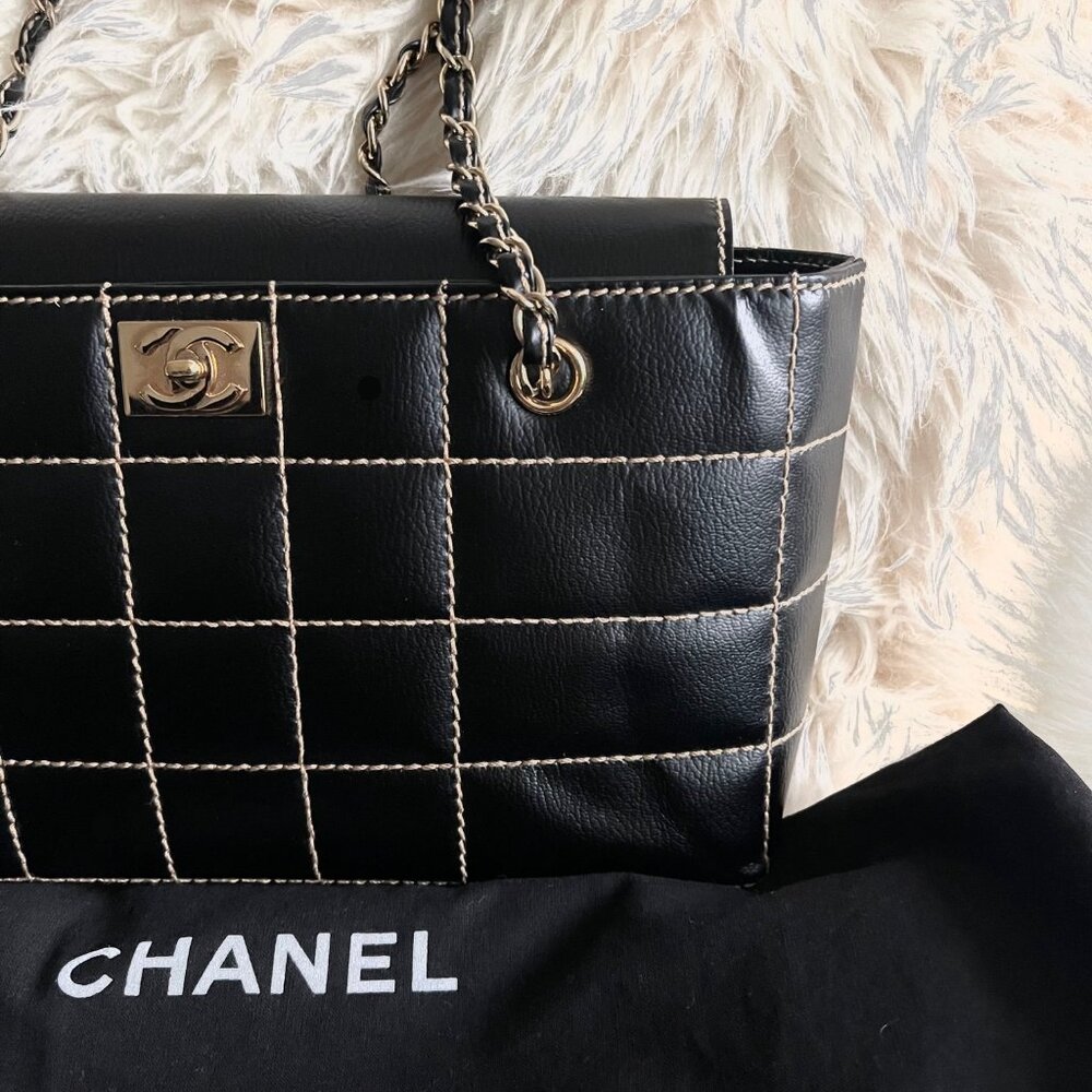 Chanel Chocolate Bar Wild Stitch Chain Bag in Black Leather with Gold Hardware - Picture 11 of 16